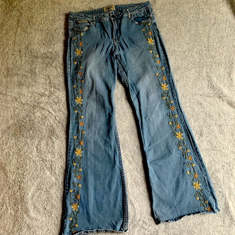 L.e.i. Bell bottoms 🧚🏻‍♀️